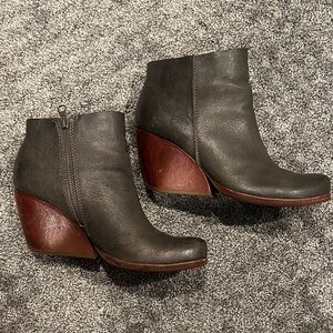 Kork-Ease Black and Brown Ankle Booties